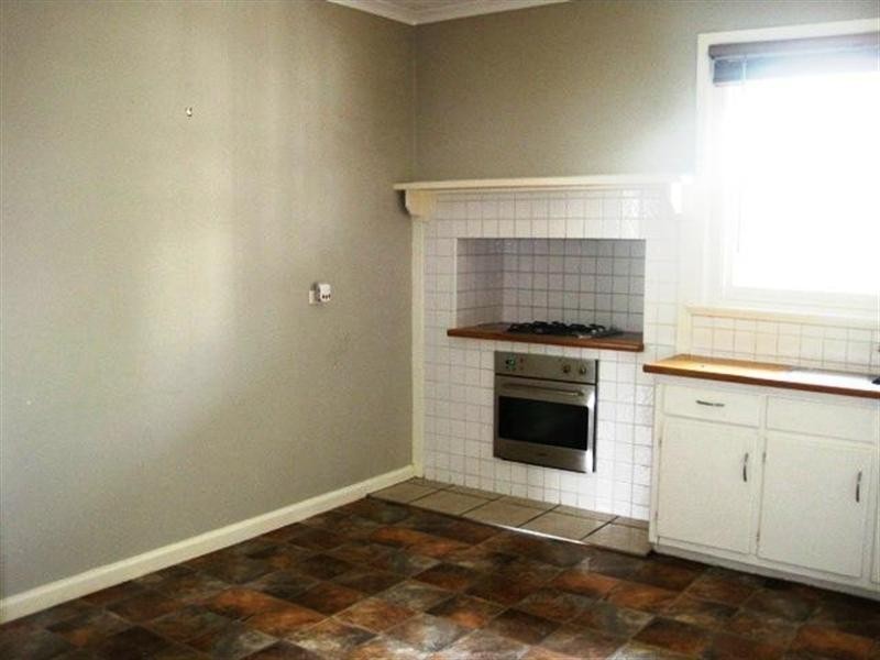 24 Surrey Street, Mornington VIC 3931