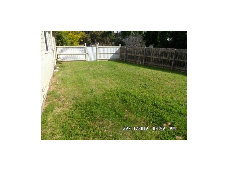 24 Surrey Street, Mornington VIC 3931