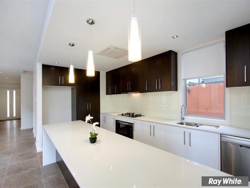 8 Clipper Quay, Safety Beach VIC 3936