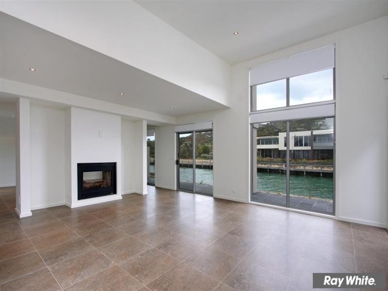 8 Clipper Quay, Safety Beach VIC 3936