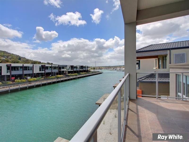 8 Clipper Quay, Safety Beach VIC 3936