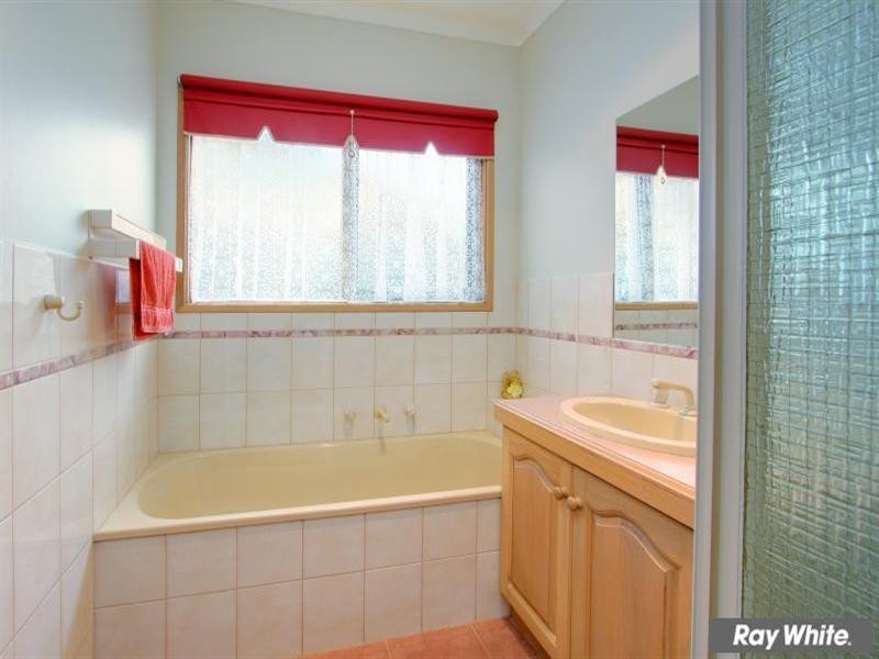 7 Karleen Court, Mornington VIC 3931