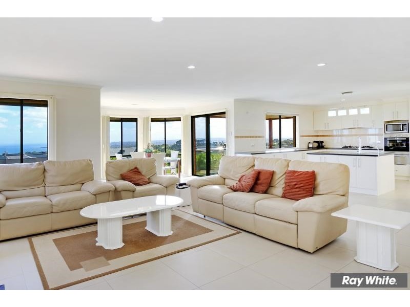 9 Esher Rise, Mount Martha VIC 3934