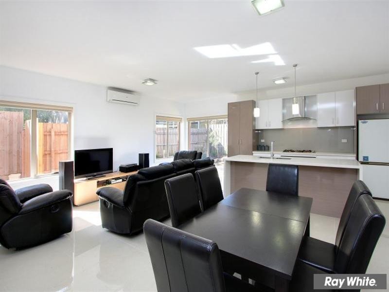 3/14 Napier Street, Mornington VIC 3931