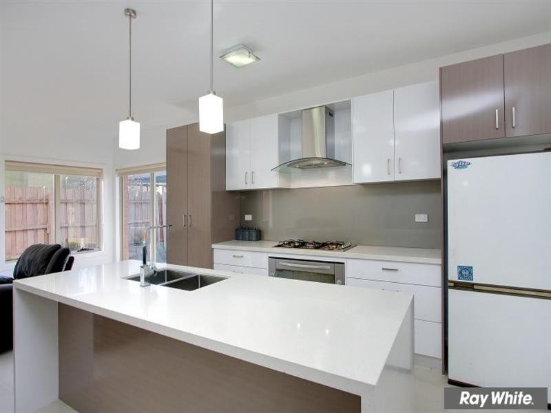 3/14 Napier Street, Mornington VIC 3931