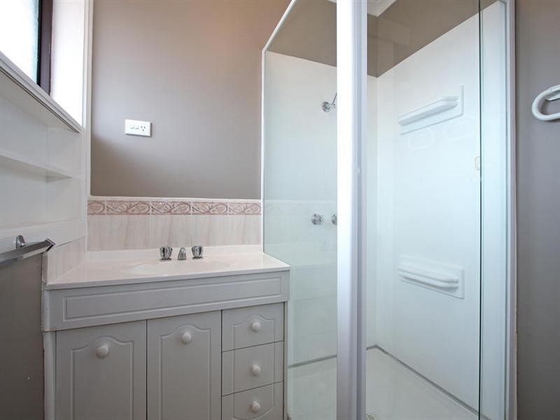 4/8 Van Ness Avenue, Mornington VIC 3931