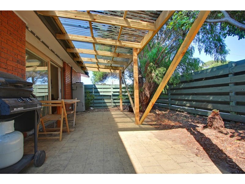 1/906 Nepean Highway, Mornington VIC 3931