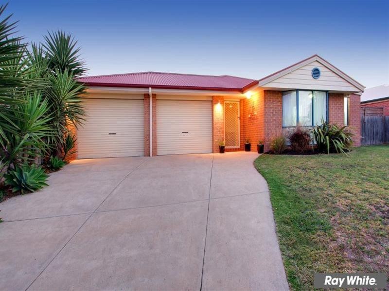 27 Bay Rise Drive, Mornington VIC 3931