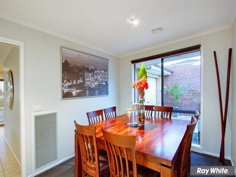 27 Bay Rise Drive, Mornington VIC 3931