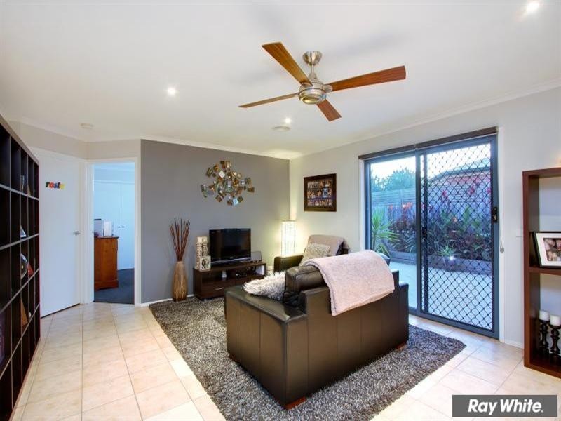 27 Bay Rise Drive, Mornington VIC 3931