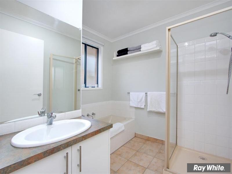 27 Bay Rise Drive, Mornington VIC 3931