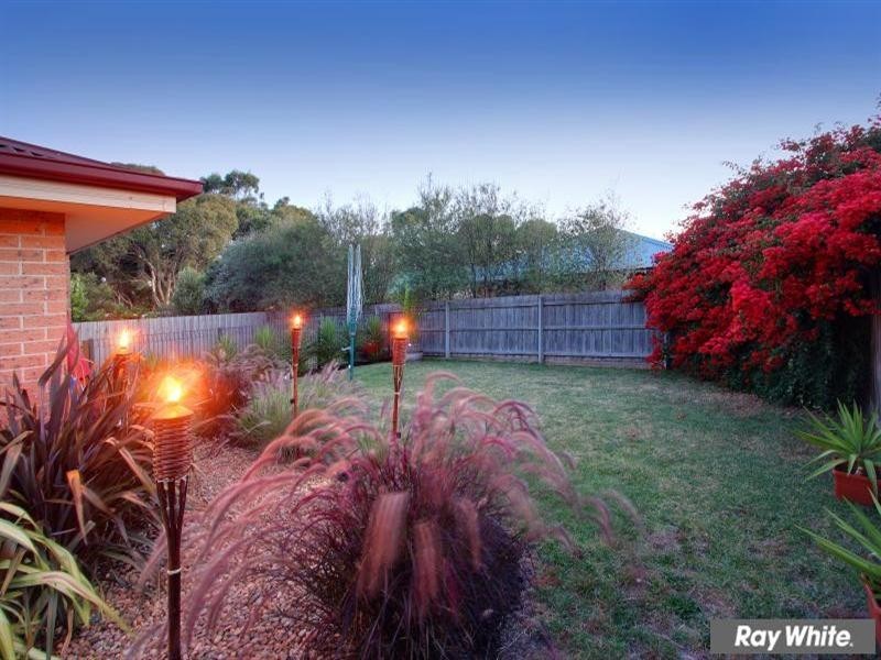 27 Bay Rise Drive, Mornington VIC 3931