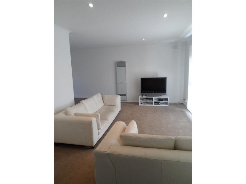 16 Bentons Road, Mornington VIC 3931