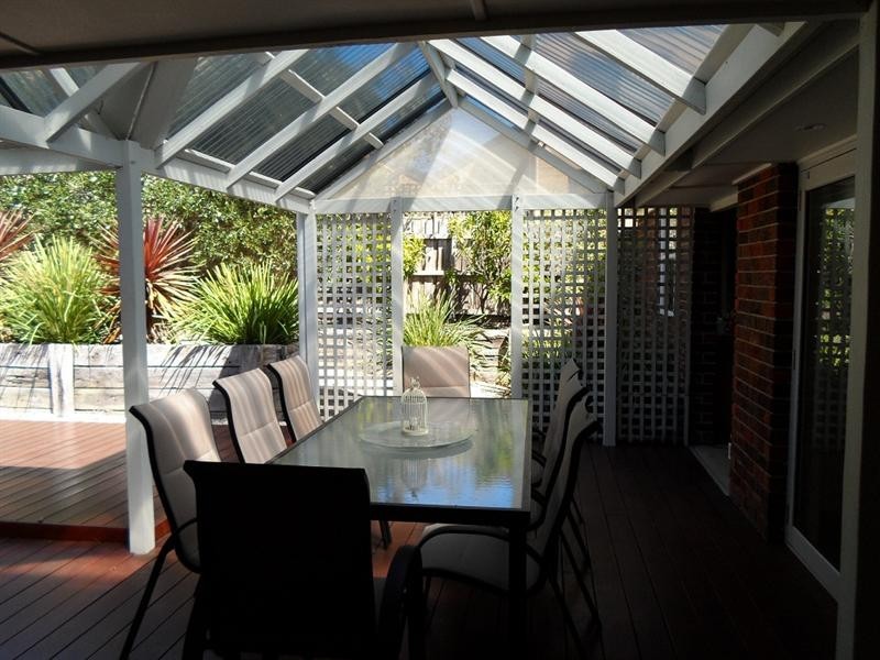 16 Bentons Road, Mornington VIC 3931