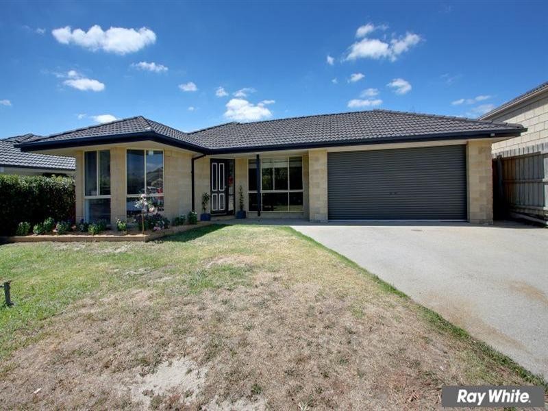7 Beethoven Court, Mount Martha VIC 3934