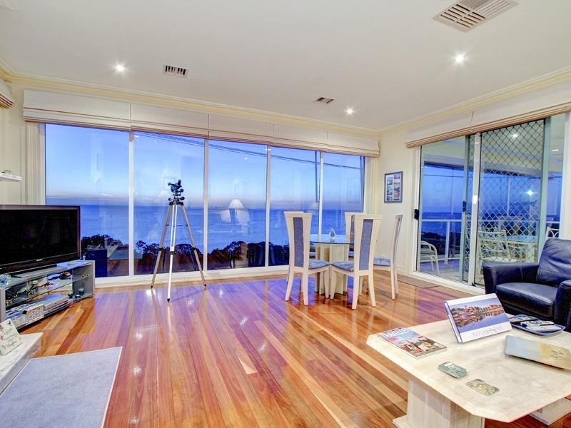 1/747 Esplanade, Mornington VIC 3931