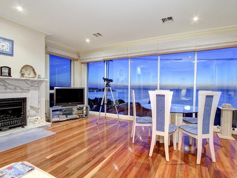 1/747 Esplanade, Mornington VIC 3931