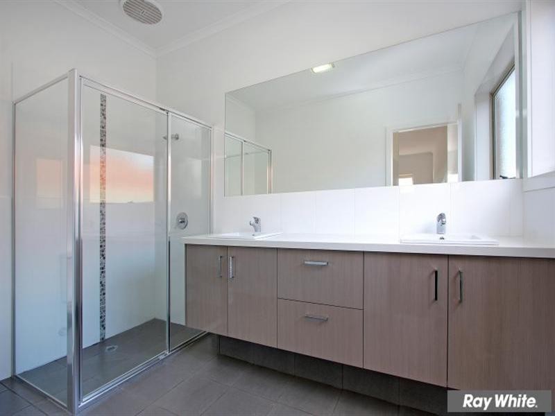 1/14 Napier Street, Mornington VIC 3931