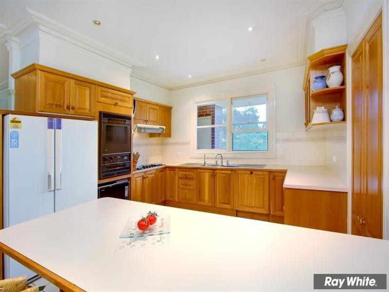 10 Highview Road, Skye VIC 3977