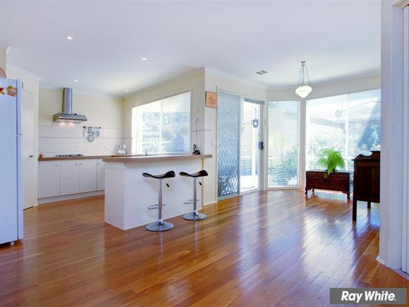 53 Parkside Crescent, Mornington VIC 3931