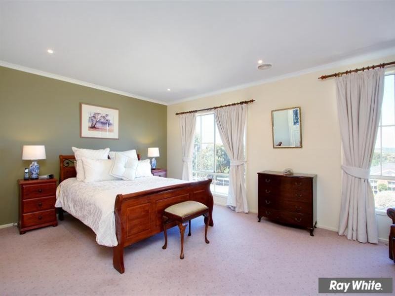 53 Parkside Crescent, Mornington VIC 3931