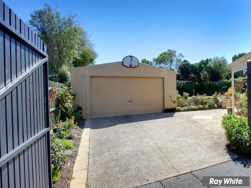 53 Parkside Crescent, Mornington VIC 3931