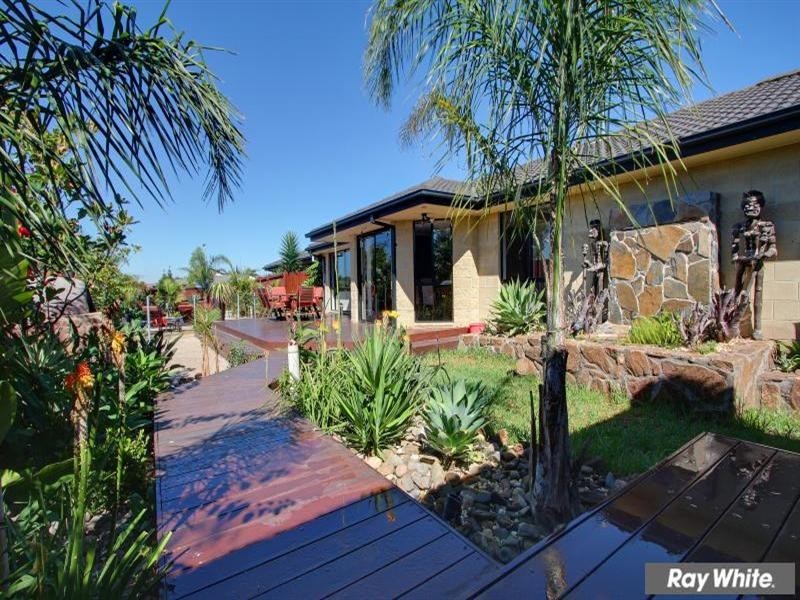 37 Weerona Way, Mornington VIC 3931