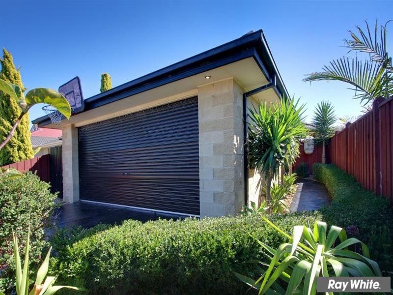 37 Weerona Way, Mornington VIC 3931