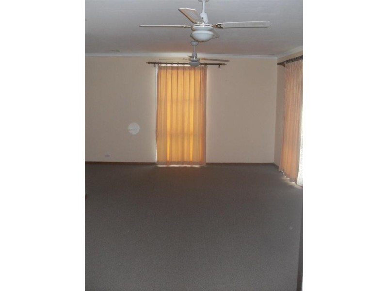 73 Roberston Drive, Mornington VIC 3931