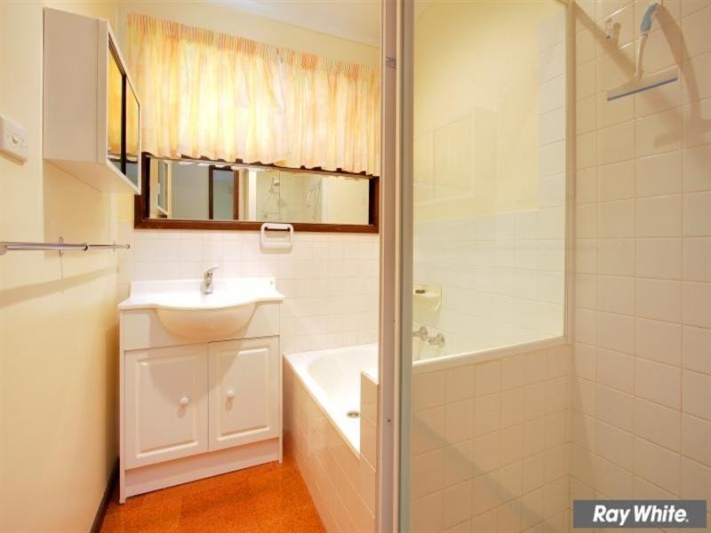 2/14 Seaview Avenue, Mornington VIC 3931