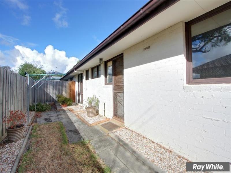 2/14 Seaview Avenue, Mornington VIC 3931