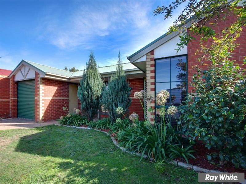 9 Greendale Place, Mornington VIC 3931