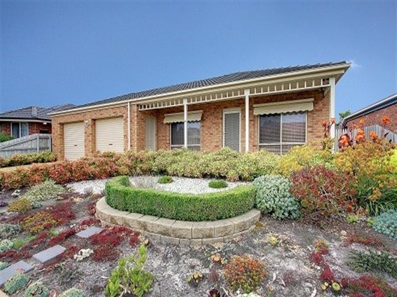 12 Waltham Drive, Mornington VIC 3931