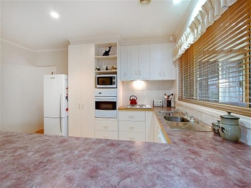 12 Waltham Drive, Mornington VIC 3931