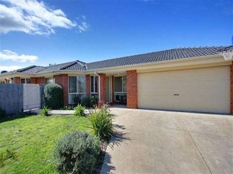 7 Henrietta Place, Mount Martha VIC 3934