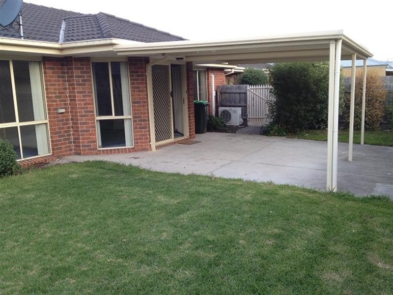 7 Henrietta Place, Mount Martha VIC 3934