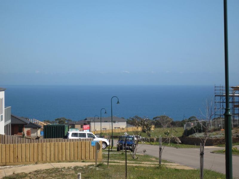 5 Waterview Drive, Mount Martha VIC 3934