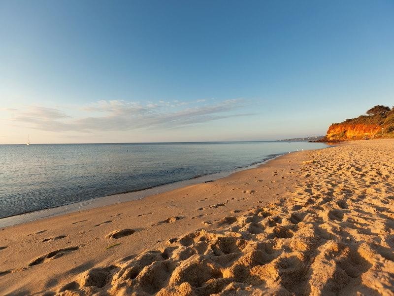 2B Tanti Avenue, Mornington VIC 3931