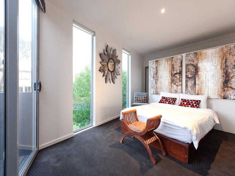 2B Tanti Avenue, Mornington VIC 3931