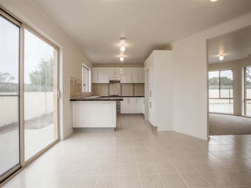 2A Mondana Way, Mount Martha VIC 3934