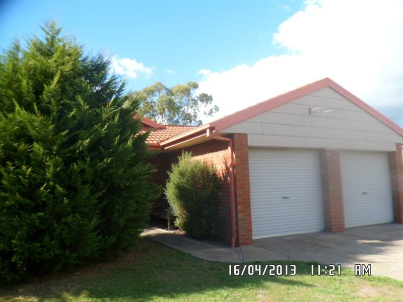 16 Moorhead Avenue, Mornington VIC 3931