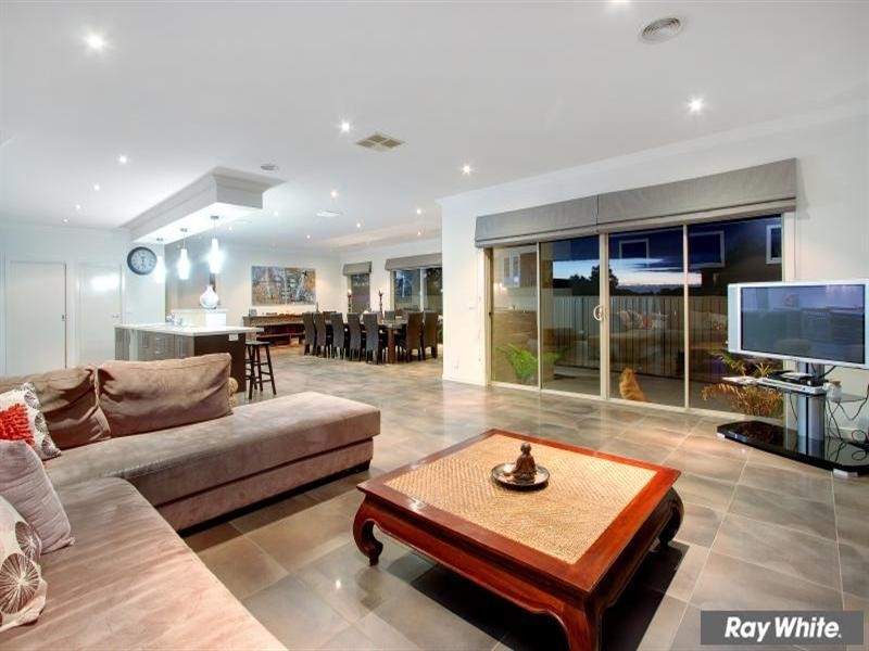 19 Brimbrim Crescent, Mornington VIC 3931