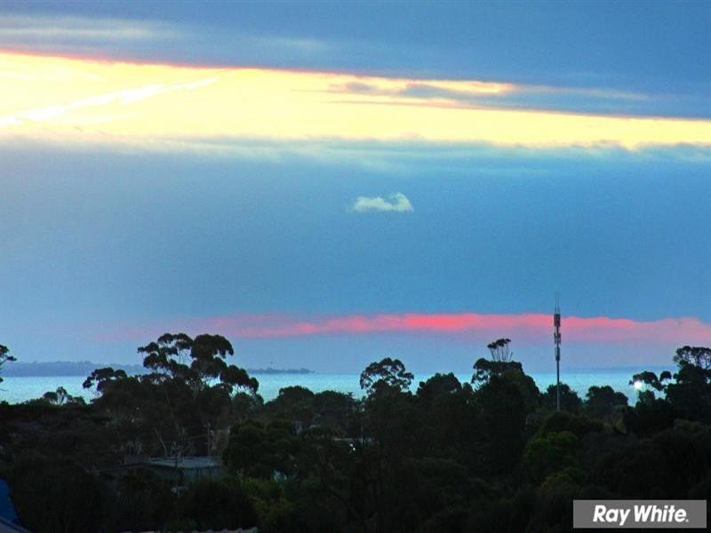 19 Brimbrim Crescent, Mornington VIC 3931