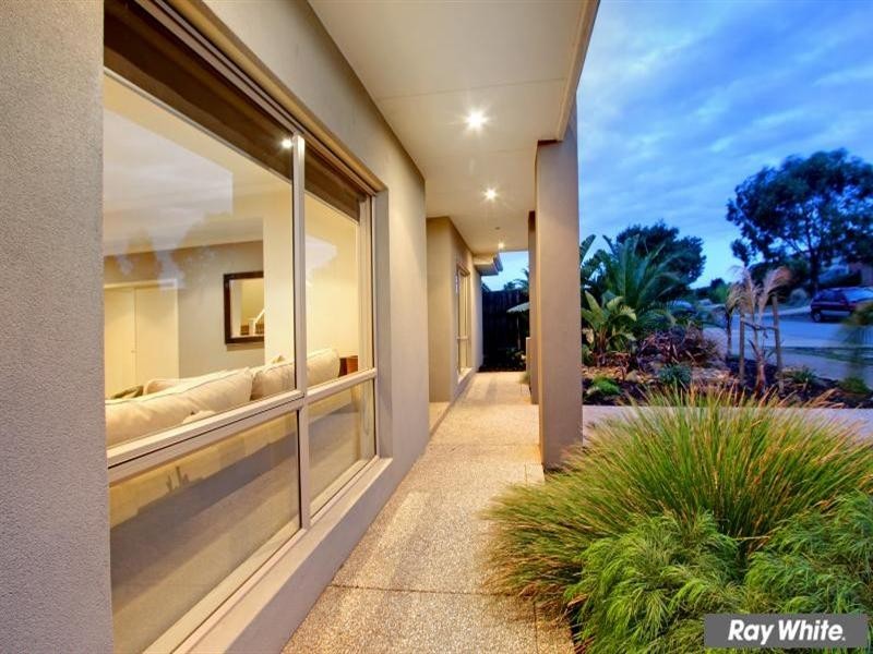 19 Brimbrim Crescent, Mornington VIC 3931