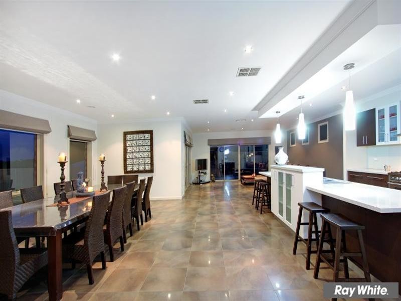 19 Brimbrim Crescent, Mornington VIC 3931