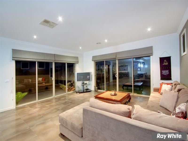 19 Brimbrim Crescent, Mornington VIC 3931