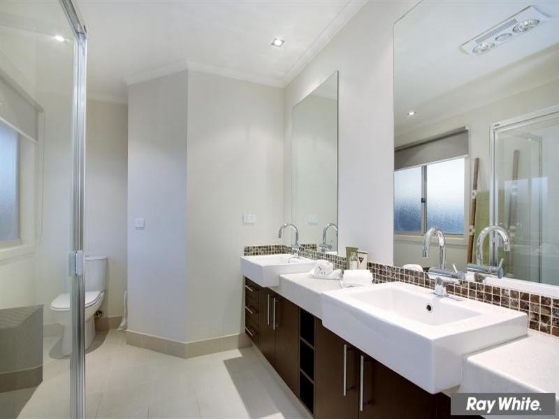 19 Brimbrim Crescent, Mornington VIC 3931