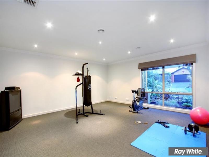 19 Brimbrim Crescent, Mornington VIC 3931