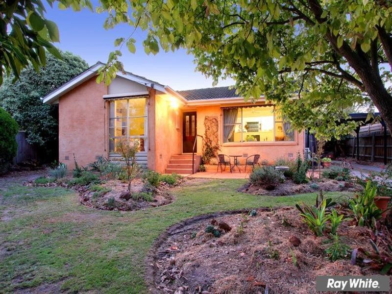 13 Warrah Street, Mornington VIC 3931