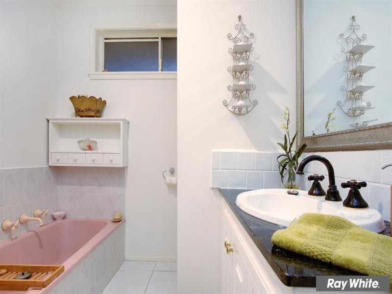 13 Warrah Street, Mornington VIC 3931